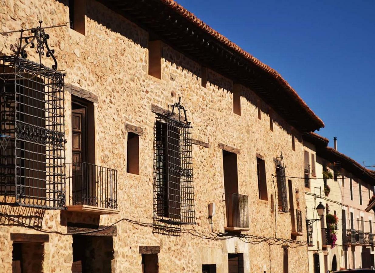 Hostal Restaurante San Millan Orihuela del Tremedal Esterno foto